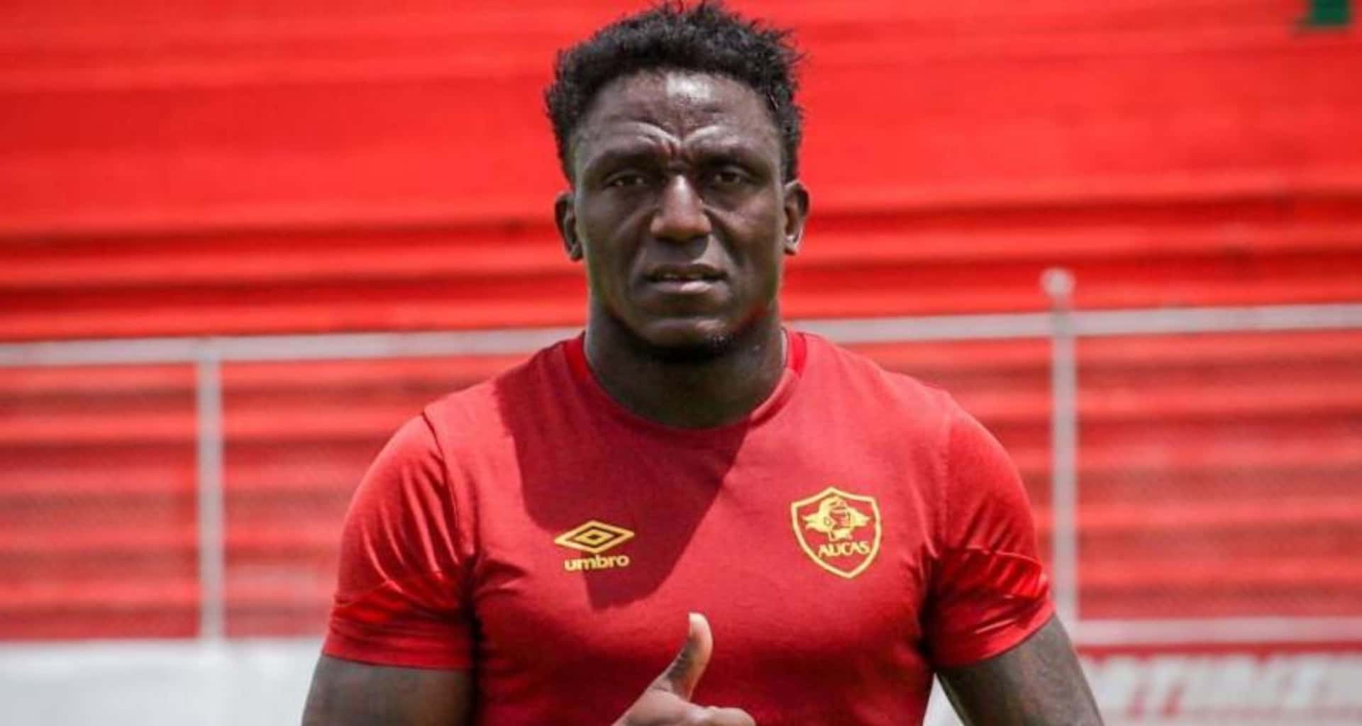 Roberto Ordóñez no ha jugado desde hace mucho tiempo atrás en Aucas y mira lo que anda haciendo ahora