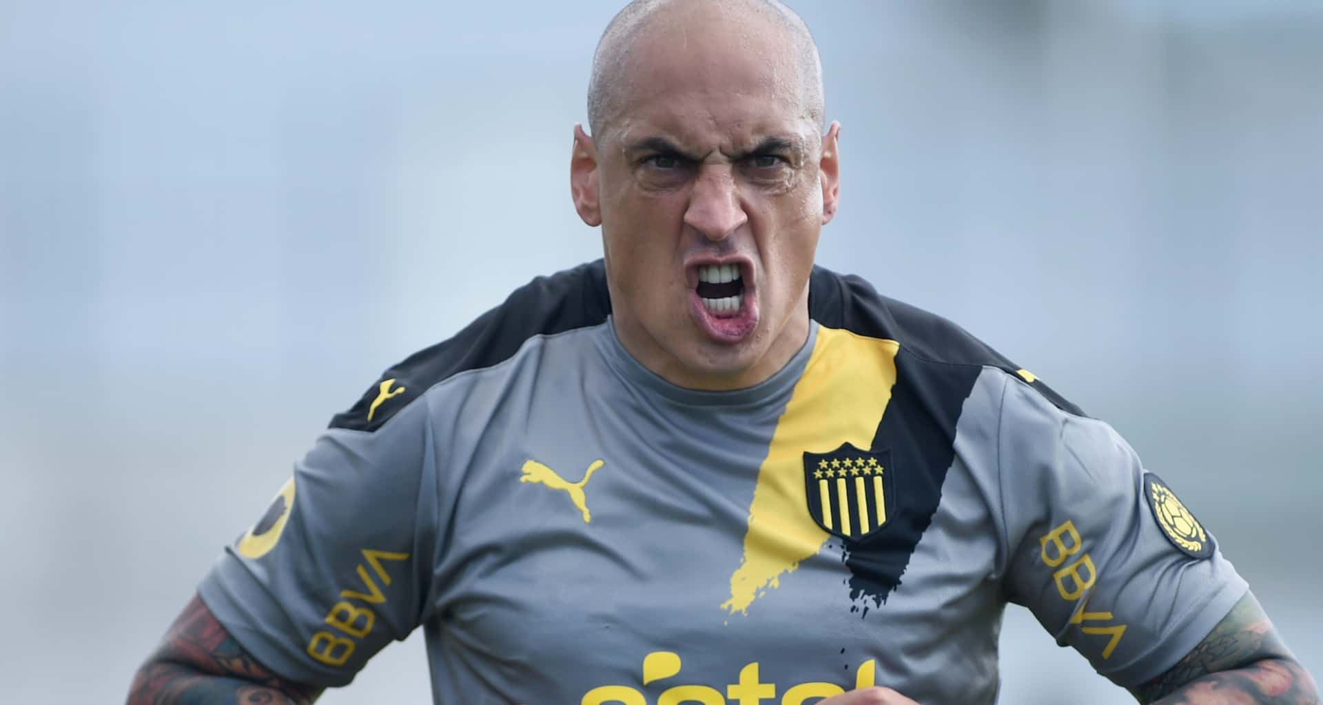 Se vio a Nahuelpán entrenando con Guayaquil Sport y se pensaba que jugaría en el equipo de los Búhos