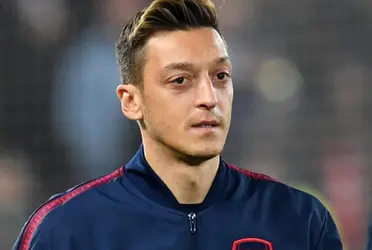 Uno de los jugadores ecuatorianos quiere ganarse un espacio en el fútbol internacional y recibió una gran oportunidad de Mezut Özil, astro alemán