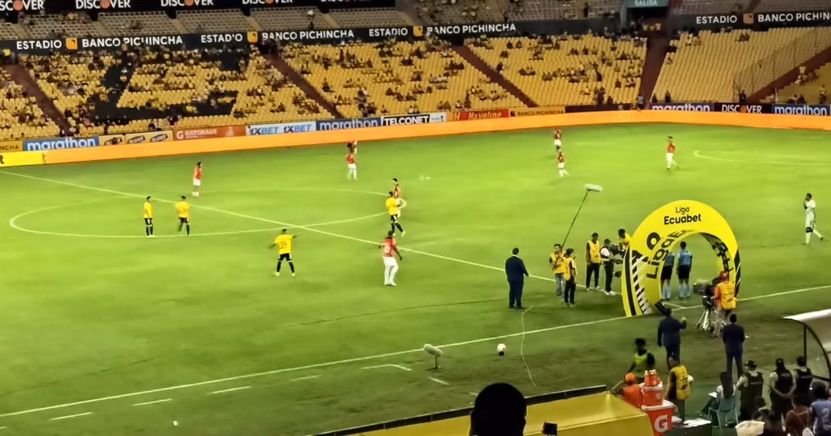 Poca hinchada asistió a ver Barcelona SC vs Leones