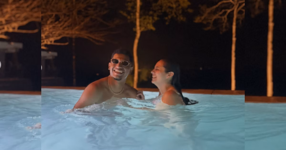 Jonathan Perlaza y su pareja de vacaciones 