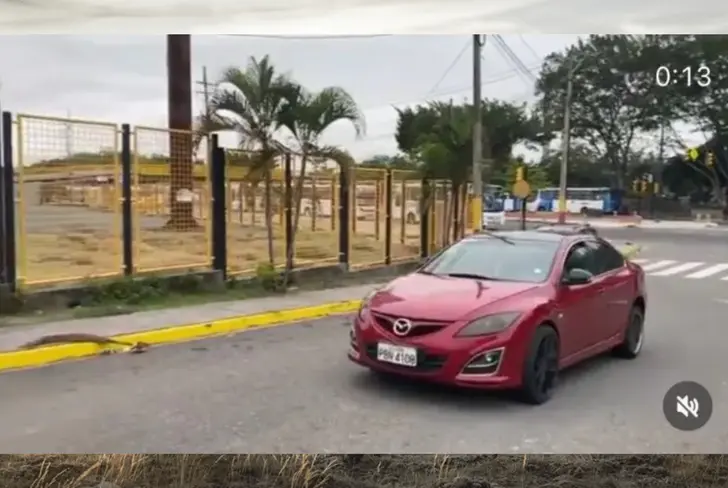 Carro de Segundo Alejandro Castillo (Foto tomada de: Hincha Amarillo)