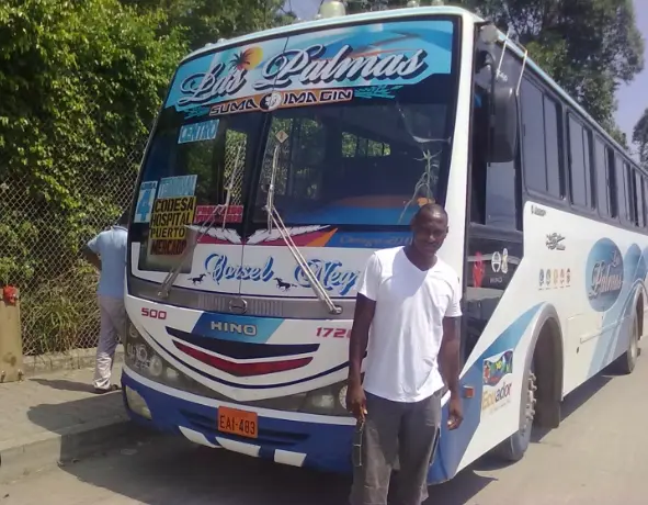 Evelino Ordoñez y su bus