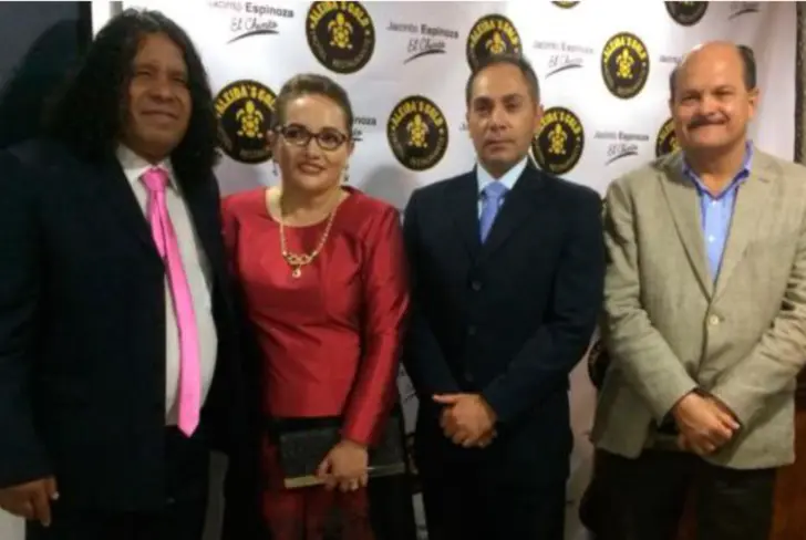 Jacinto Espinoza en la inauguración de Aleida’s Gold