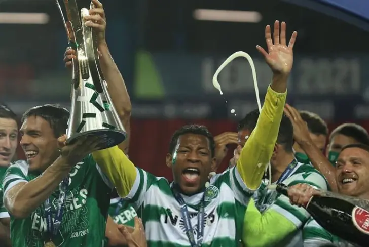 Gonzalo Plata campeón con el Sporting de Lisboa (Foto tomada de: Sporting Lisboa)
