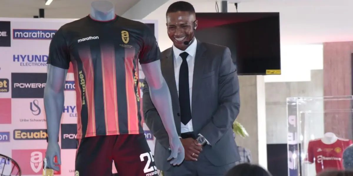 A lo que se dedica Antonio Valencia cuando no está con su equipo