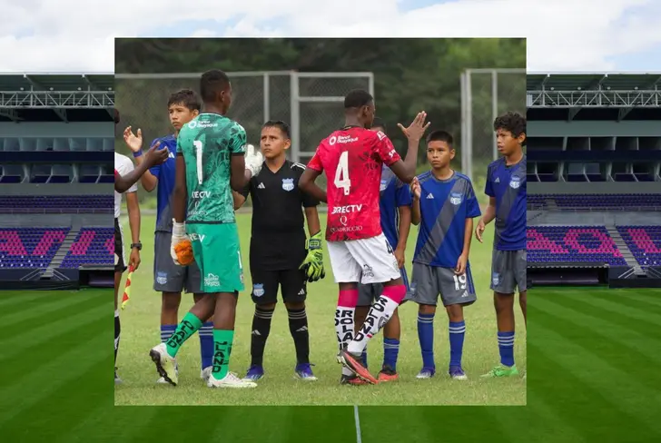 Diferencia de tamaño jugadores IDV y Emelec