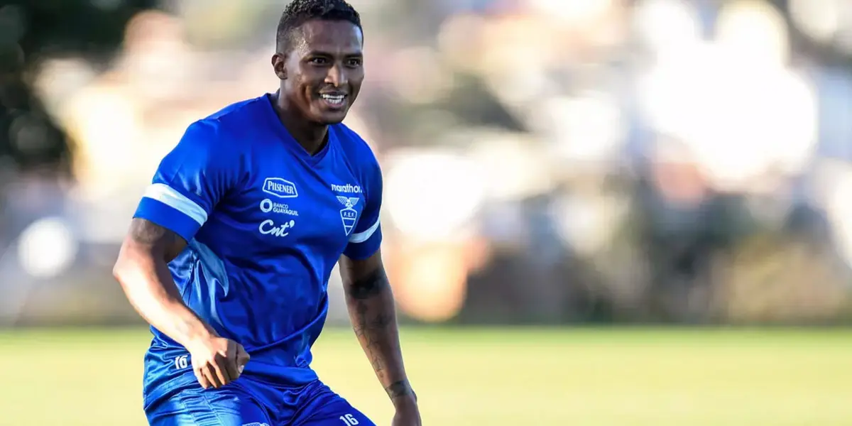 Antonio Valencia decidió dejar el fútbol luego de casi 20 años de trayectoria como jugador profesional, al más alto nivel aunque con polémica por su no retorno a El Nacional