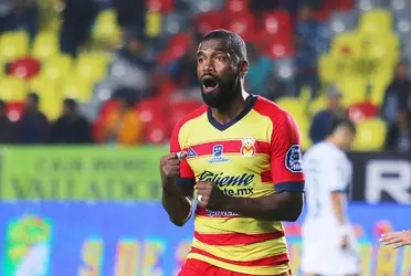 El defensor ecuatoriano no está de acuerdo con el torneo en el que actúa