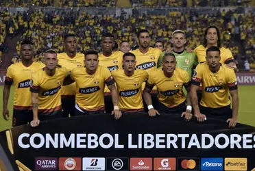 El ex entrenador argentino cree tener la formula para que el ídolo y el Bombillo den el salto en el plano internacional
