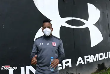 El futbolista ecuatoriano, que fue presentado recientemente en Toluca, recibió una amenaza de secuestro