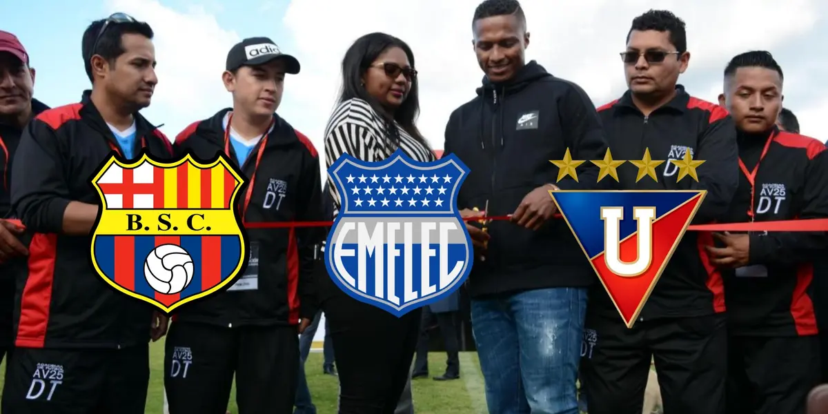 El jugador apareció con la camiseta de Antonio Valencia