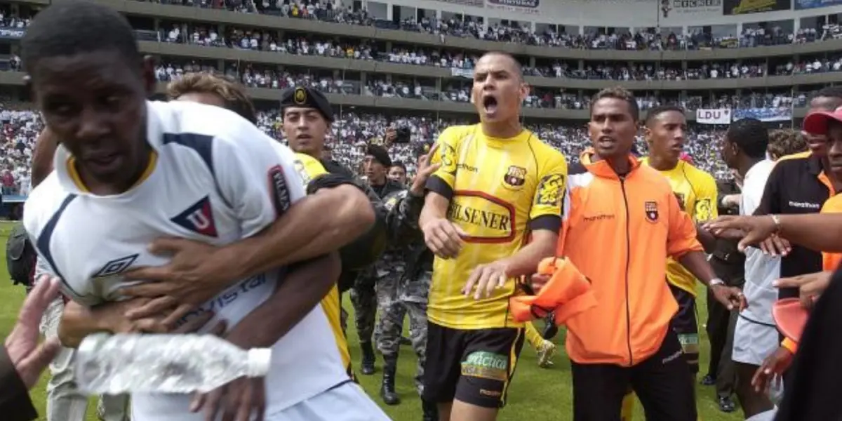 El polémico defensa colombiano fue protagonista de la batalla campal en Casa Blanca