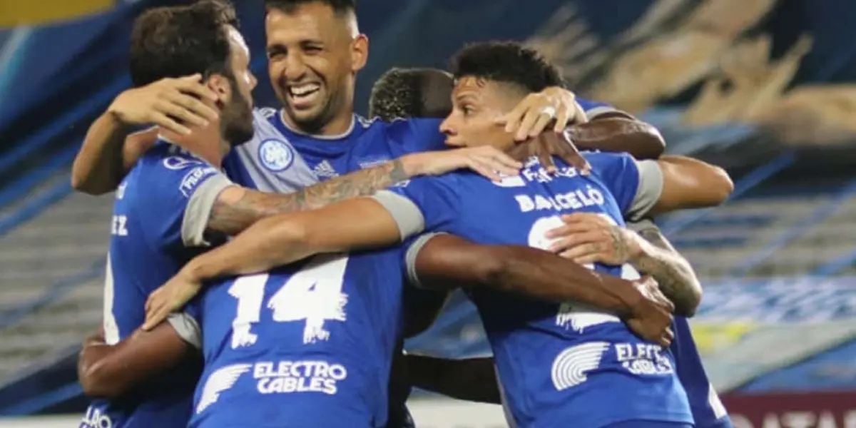 Emelec vuelve a la punta del grupo y sueña con la clasificación