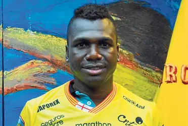 Ex jugador del club demanda el pago inmediato a Barcelona SC