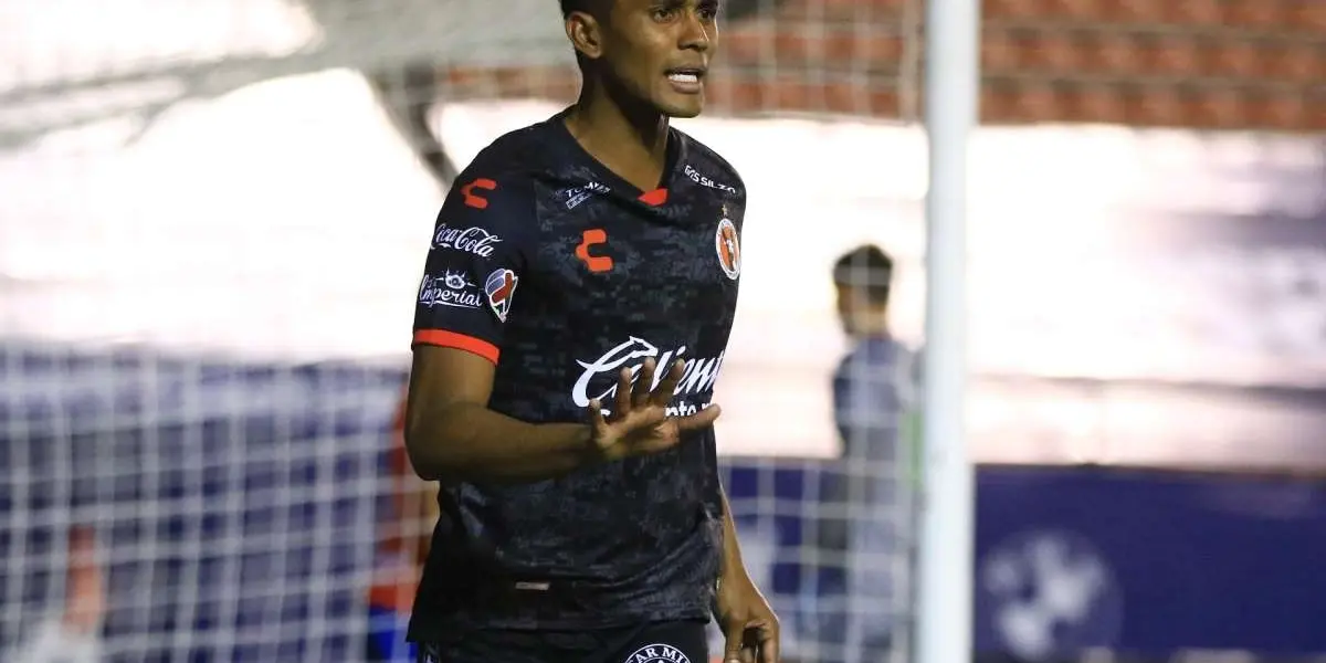Fidel Martínez sorprendió con su corte al puro estilo de Neymar Jr