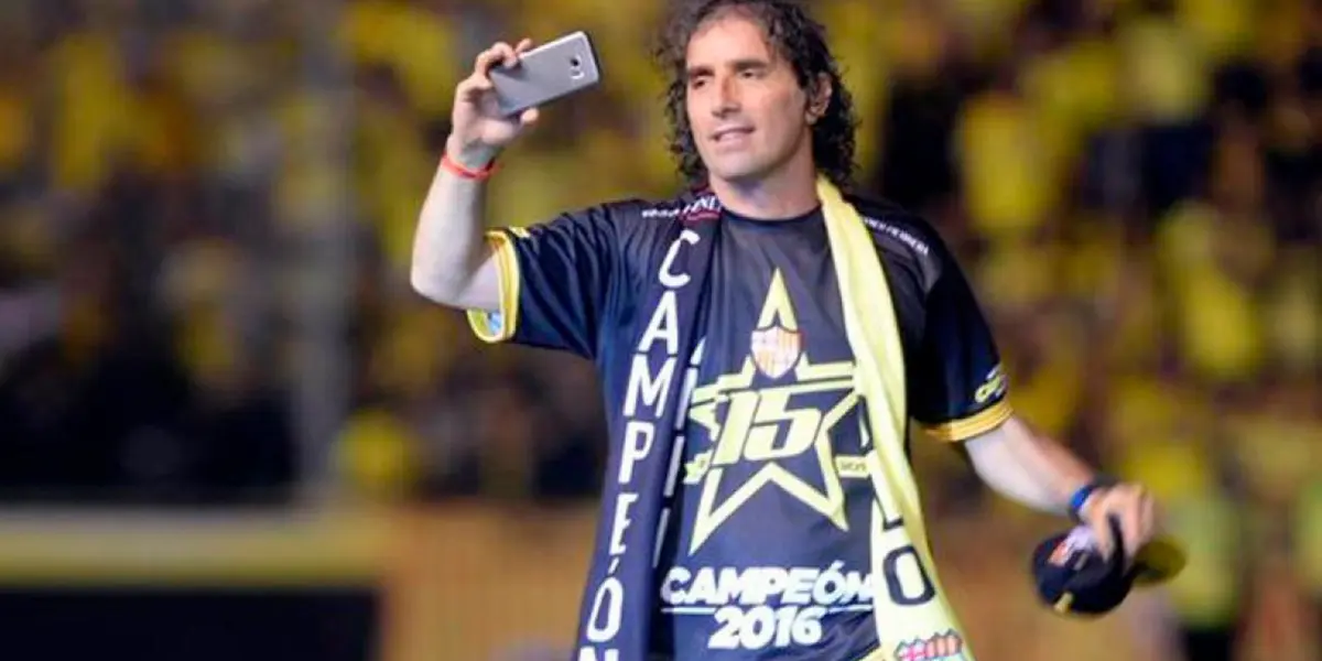 Amor por los colores, así demostró Guillermo Almada que no se olvida de Barcelona SC aunque está en México