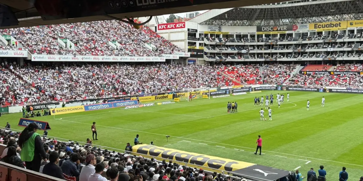 Decían que estaba vacío y así elogiaron en Brasil  a la hinchada de Liga de Quito