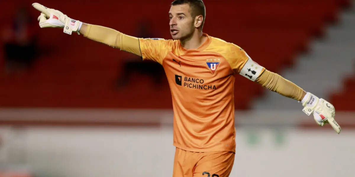 Liga de Quito logró ganar a Emelec sin embargo Adrián Gabbarini no es el mismo portero seguro de otras temporadas y Pablo Marini se encuentra preocupado por el arco