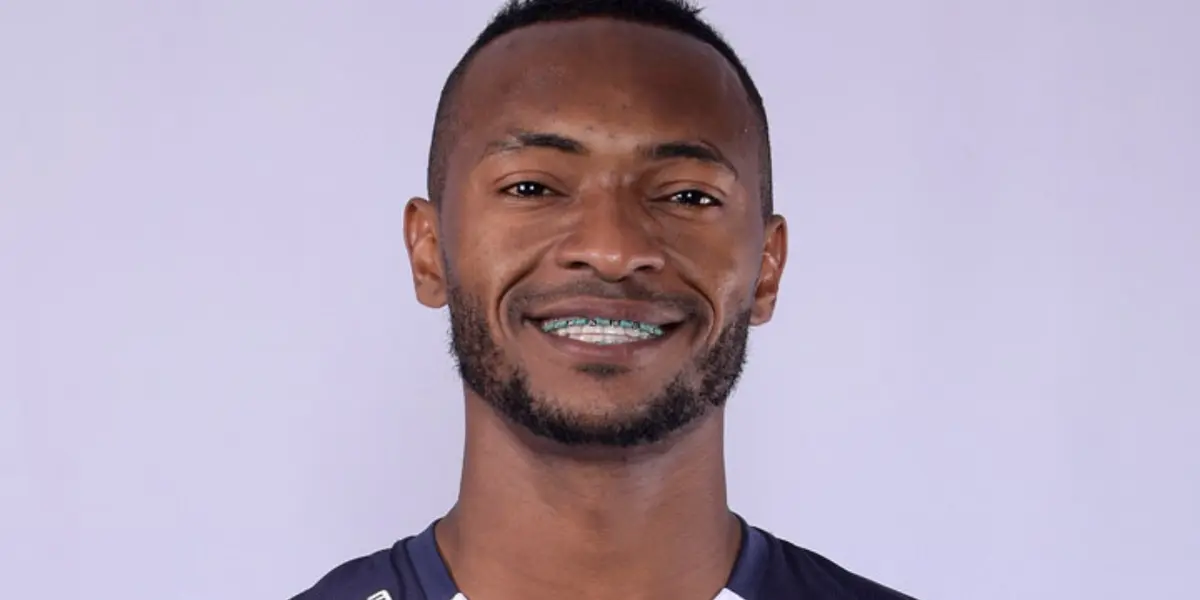 Pedro Pablo Perlaza no ha aparecido en Liga de Quito y su precio cayó, por lo que Liga de Quito perdería dinero si lo vende