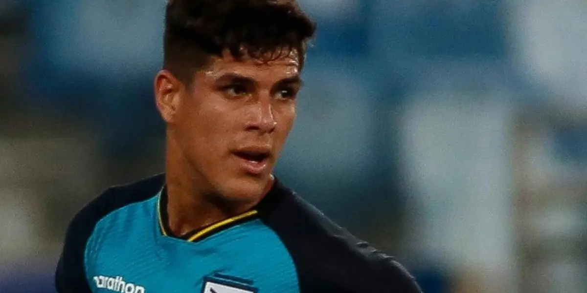 Piero Hincapié declaró que iba a pedirle la camiseta de Lionel Messi pero al final se la llevó otro ecuatoriano