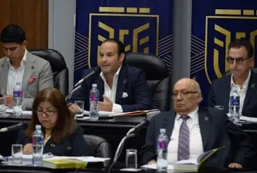 Se denuncian irregularidades dentro de la FEF