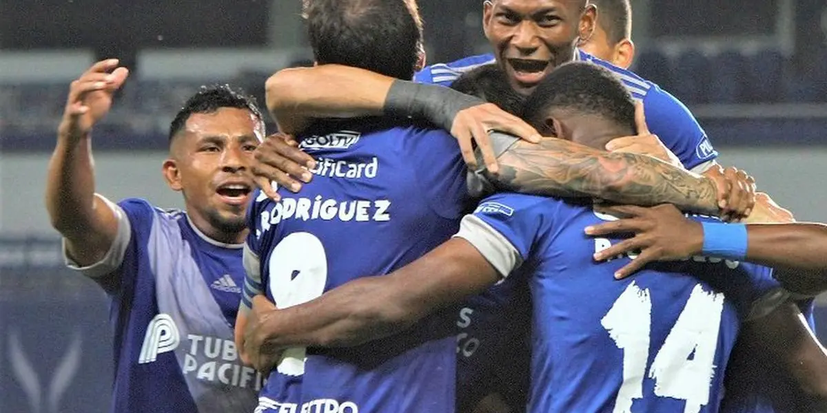 Tiene un sueldo extremadamente elevado y no aporta nada al juego de Emelec